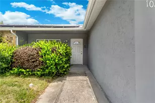 1029 Pine Ridge Cir, Brandon, FL 33511 - Photo 28