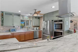 2160 N Watersedge Dr, Crystal River, FL 34429 - Photo 14