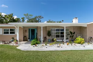 2160 N Watersedge Dr, Crystal River, FL 34429 - Photo 6