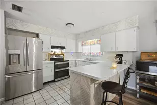 477 Spring Ln, Ocala, FL 34472 - Photo 2