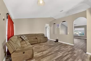 20390 SW 57th St, Dunnellon, FL 34431 - Photo 6