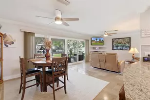 1302 SE Paradise Ave, Crystal River, FL 34429 - Photo 12