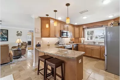 1302 SE Paradise Avenue, Crystal River, FL 34429 - Photo 14