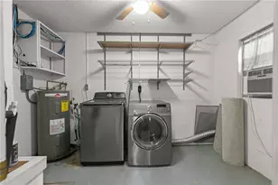 11651 SE 72nd Terrace Rd, Belleview, FL 34420 - Photo 34