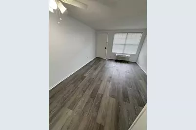 420-420 Mills Street #25, Leesburg, FL 34748 - Photo 4