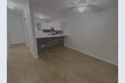 81 SE 16th Avenue #D-103, Gainesville, FL 32601 - Photo 10