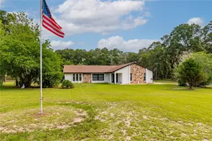 2735 NE 127th Pl, Anthony, FL 32617 - Photo 2