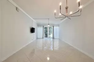 7400 Sun Island Dr S, South Pasadena, FL 33707 - Photo 22