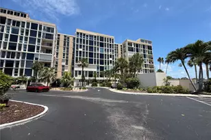 7400 Sun Island Dr S, South Pasadena, FL 33707 - Photo 4