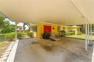 2345 Co Rd 453, Lake Panasoffkee, FL 33538 - Photo 8