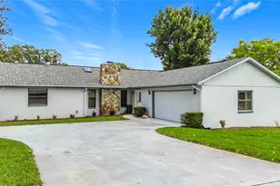 8831 E Sandpiper Dr, Inverness, FL 34450 - Photo 2