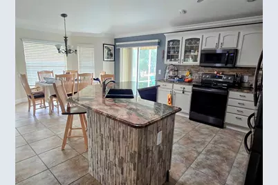 17842 SE 86th Auburn Avenue, The Villages, FL 32162 - Photo 10