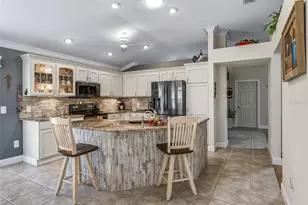 17842 SE 86th Auburn Ave, The Villages, FL 32162 - Photo 12
