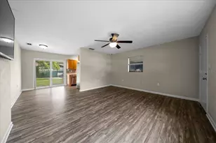 4525 NE 9th St, Ocala, FL 34470 - Photo 6