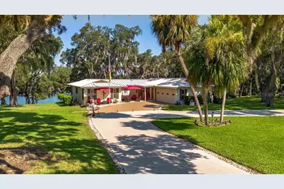 10522 SE 146th Terrace Road, Ocklawaha, FL 32179 - Photo 2
