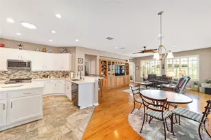 12859 SE 91st Terrace Rd, Summerfield, FL 34491 - Photo 14