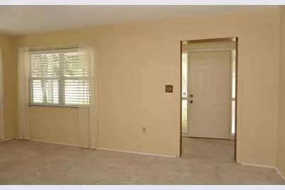 405 S Camellia Avenue, Crystal River, FL 34429 - Photo 6