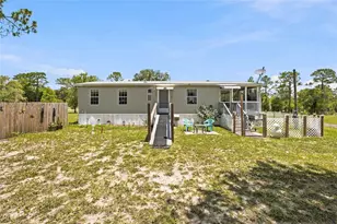 13330 SE 21st Pl, Morriston, FL 32668 - Photo 2