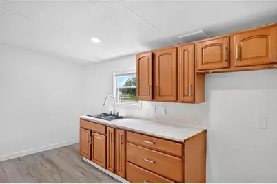 6766 NE 1st Place, Ocala, FL 34470 - Photo 10