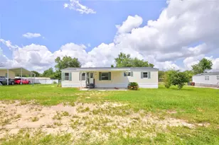6766 NE 1st Pl, Ocala, FL 34470 - Photo 2