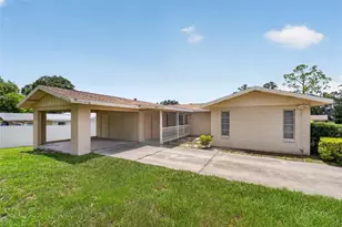 16 Lake Ct Loop, Ocala, FL 34472 - Photo 2
