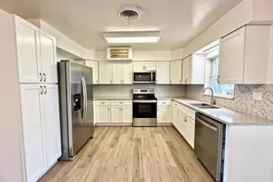5235 SE 107th St, Belleview, FL 34420 - Photo 6