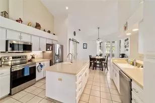 19213 SW 101st Place Rd, Dunnellon, FL 34432 - Photo 6
