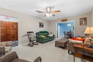 207 W Wheeler Rd, Seffner, FL 33584 - Photo 16