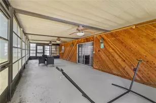 207 W Wheeler Rd, Seffner, FL 33584 - Photo 34