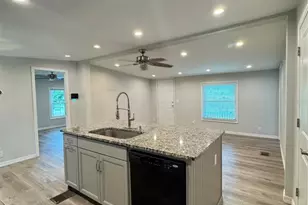 10717 SE 129 St, Belleview, FL 34420 - Photo 4