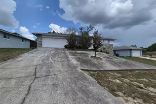 229 W Casurina Pl, Beverly Hills, FL 34465 - Photo 1