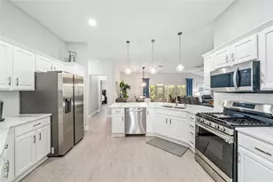 17843 SE 87th Bourne Ave, The Villages, FL 32162 - Photo 8
