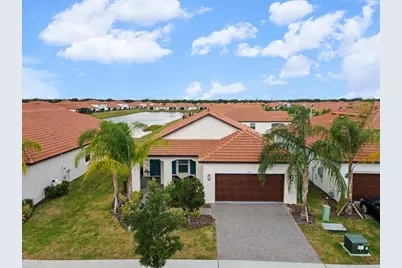 17127 Holly Well Avenue, Wimauma, FL 33598 - Photo 2