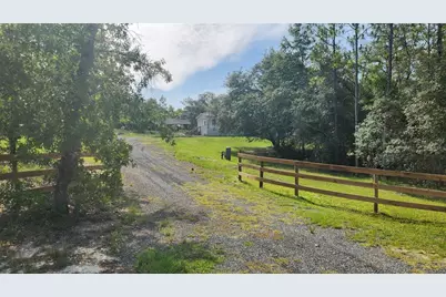 2251 SE 146th Circle, Morriston, FL 32668 - Photo 1