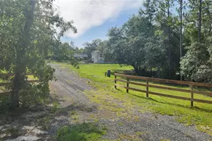 2251 SE 146th Circle, Morriston, FL 32668 - Photo 1