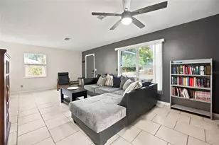 1850 NE 61st Pl, Ocala, FL 34479 - Photo 4