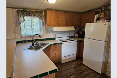 9050 SE 196th Terrace, Ocklawaha, FL 32179 - Photo 6