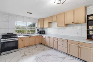 1736 NW 26th Pl, Ocala, FL 34475 - Photo 1