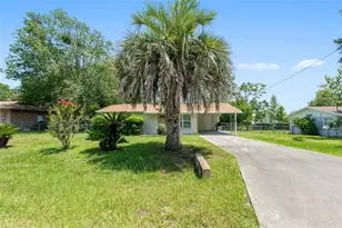 21545 SW Honeysuckle St, Dunnellon, FL 34431 - Photo 4