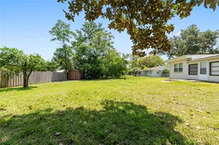 21545 SW Honeysuckle St, Dunnellon, FL 34431 - Photo 36