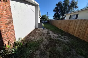 9 Michigan St, Beverly Hills, FL 34465 - Photo 2