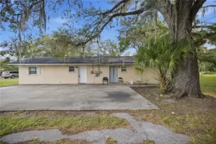 421 NE 26th Ct, Ocala, FL 34470 - Photo 2