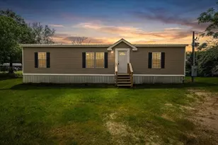 8581 NE 147th Ct, Silver Springs, FL 34488 - Photo 2