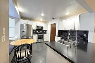1514 Poe St, Inverness, FL 34450 - Photo 4