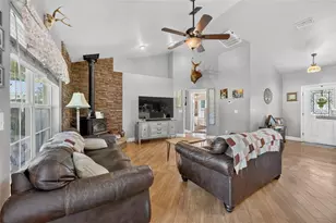 13930 NE 41st Terrace, Anthony, FL 32617 - Photo 6