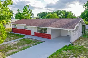 2104 SW 38th Ave, Ocala, FL 34474 - Photo 2