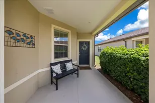 9645 SW 63rd Loop, Ocala, FL 34481 - Photo 2