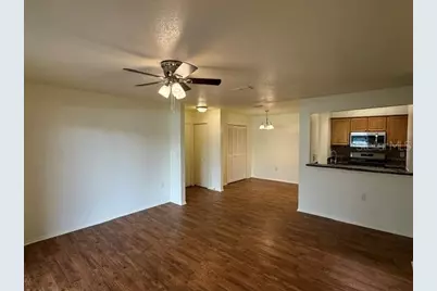 3705 SW 27th Street #916, Gainesville, FL 32608 - Photo 2