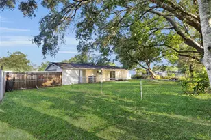 14721 SW 35th Terrace Rd, Ocala, FL 34473 - Photo 2