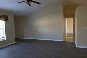1750 NE 40th St, Ocala, FL 34479 - Photo 4